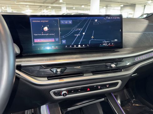 Used 2025 BMW X5 xDrive40i w/ M Sport Package image 26