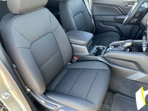 New 2026 GMC Canyon Elevation w/ Convenience Package image 27