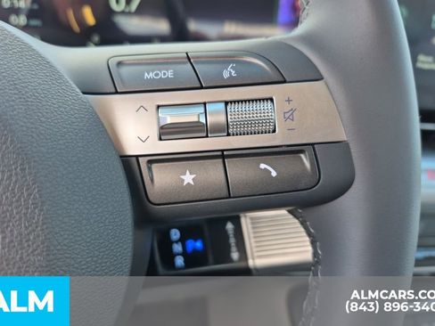 Used 2026 Hyundai Kona SEL Premium image 30