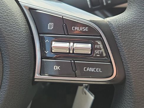 Used 2020 Kia Forte LXS image 30