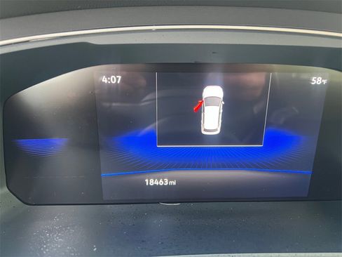 Used 2024 Volkswagen Tiguan SE w/ Panoramic Sunroof Package image 21