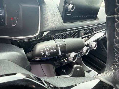 Used 2024 Honda Civic Touring image 28