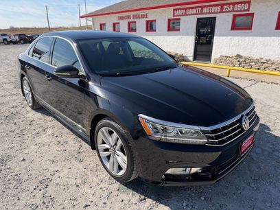 Used 2017 Volkswagen Passat 1.8T SE