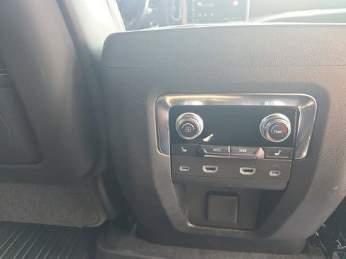 Used 2023 GMC Yukon Denali Ultimate image 19