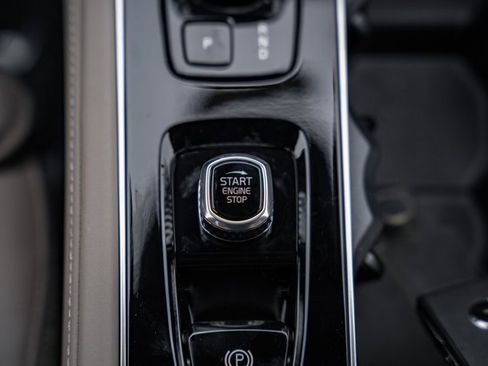 New 2026 Volvo XC90 B6 Ultra image 26