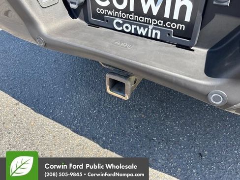 Used 2018 Ford F150 Lariat w/ Equipment Group 502A Luxury AWD/4WD image 12