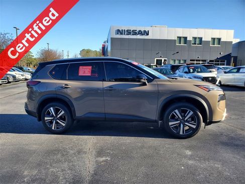 Certified 2025 Nissan Rogue SL w/ SL Premium Package image 2