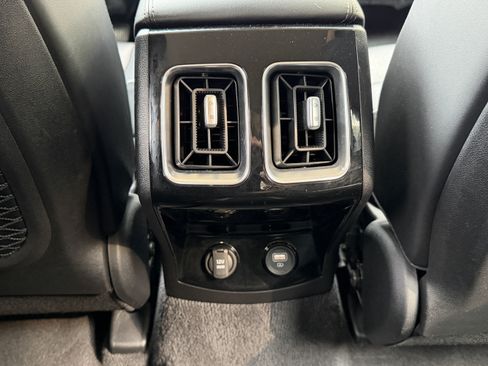 Used 2023 Kia Sorento SX AWD/4WD image 22