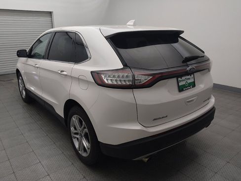 Used 2018 Ford Edge Titanium w/ Technology Package FWD image 5
