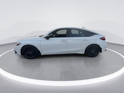 Used 2023 Honda Civic Sport image 9