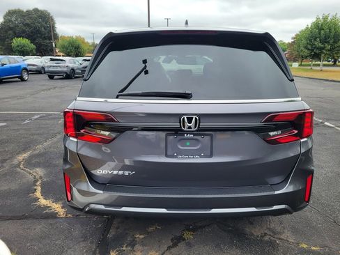 New 2026 Honda Odyssey EX-L image 4