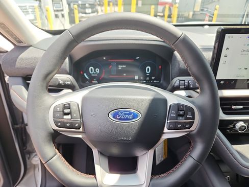 New 2026 Ford Explorer Active AWD/4WD image 15
