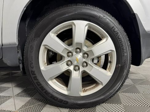 Used 2017 Chevrolet Traverse LT w/ Style and Technology Package AWD/4WD image 42