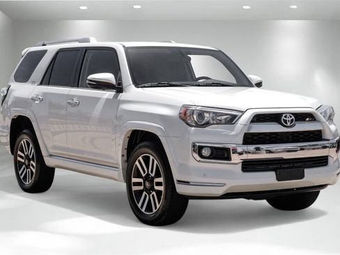 Used 2019 Toyota 4Runner Limited image 5
