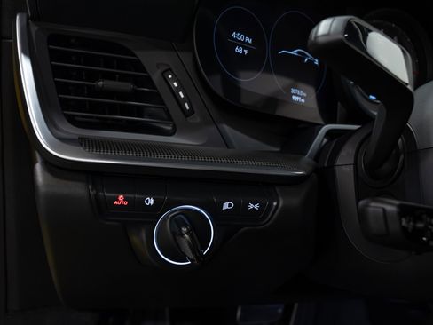 Used 2022 Porsche 911 Turbo S image 44