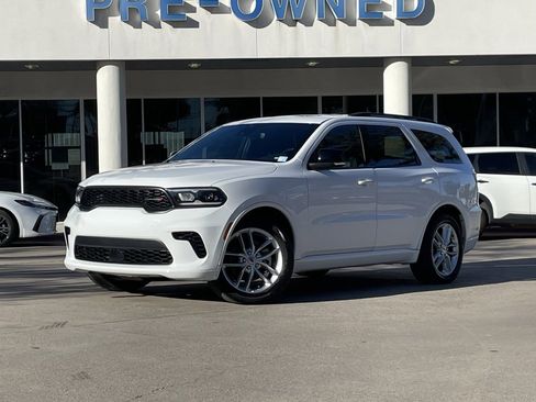 Used 2024 Dodge Durango GT image 2