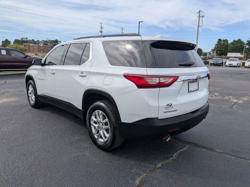 Used 2020 Chevrolet Traverse LT FWD image 5