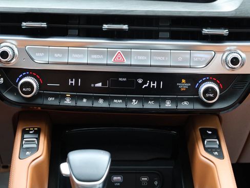 Used 2024 Kia Telluride SX Prestige X-Pro AWD/4WD image 22