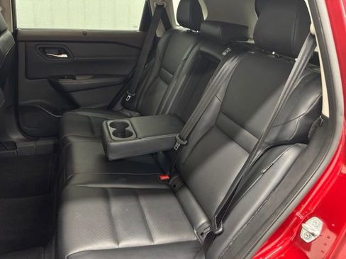 Used 2022 Nissan Rogue SV w/ SV Premium Package AWD/4WD image 12