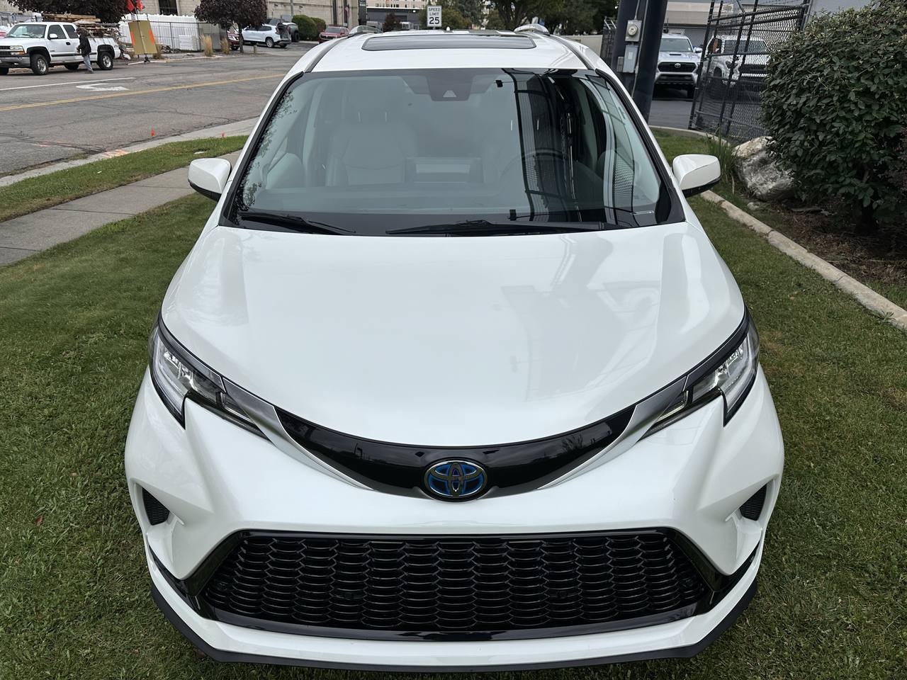 Used 2021 Toyota Sienna Limited AWD/4WD image 13