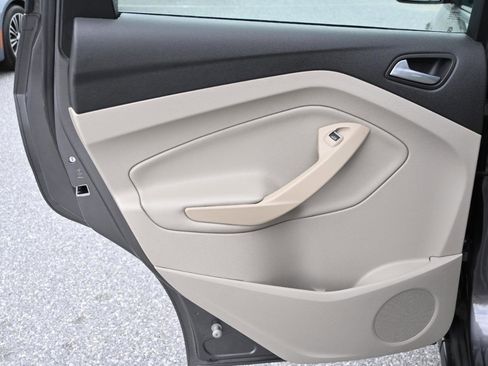 Used 2014 Ford C-MAX SE FWD image 20