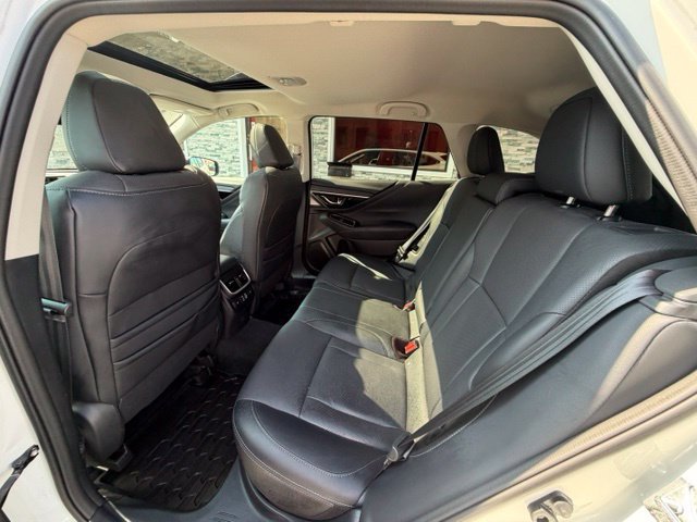 Used 2024 Subaru Outback Limited AWD/4WD image 16