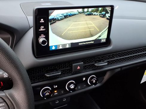 Certified 2026 Honda HR-V LX image 21