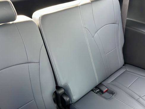 Used 2020 Buick Enclave Premium image 28