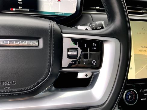Used 2023 Land Rover Range Rover SE image 23