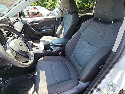 Certified 2025 Toyota RAV4 XLE AWD/4WD image 20