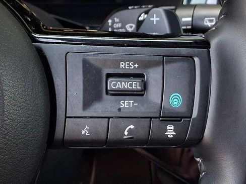 Certified 2025 Nissan Pathfinder Platinum w/ Cargo Package AWD/4WD image 22