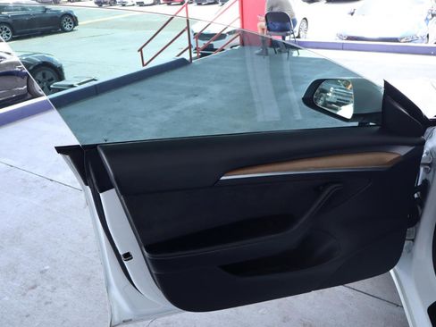 Used 2022 Tesla Model 3 Long Range AWD/4WD image 12