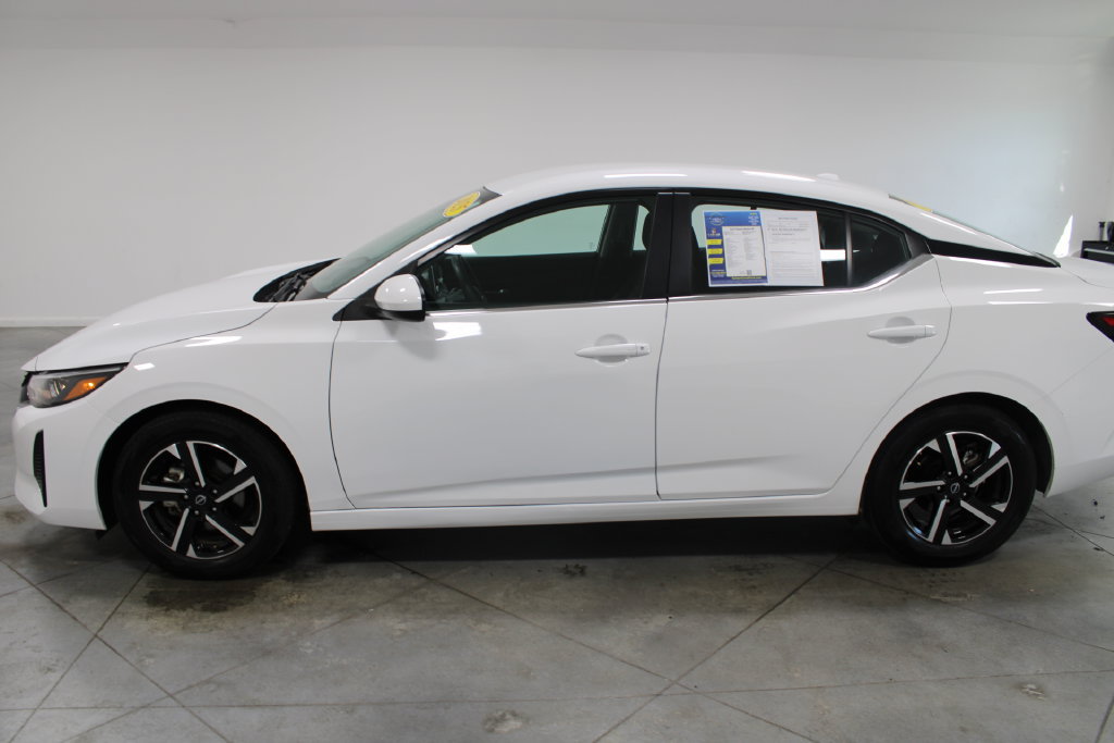 Used 2025 Nissan Sentra SV FWD image 6