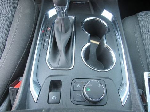 Used 2023 Chevrolet Traverse LT AWD/4WD image 29