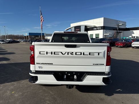 Used 2024 Chevrolet Silverado 1500 Custom w/ Turbomax Blackout Package image 4