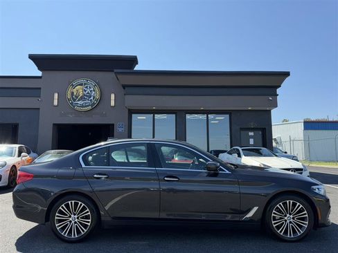 Used 2018 BMW 540i xDrive AWD/4WD image 7