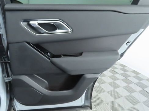 Used 2025 Land Rover Range Rover Velar Dynamic SE image 28