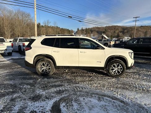 New 2026 GMC Acadia AT4 w/ LPO, Floor Liner Package image 24