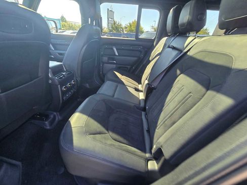 Used 2022 Land Rover Defender 110 V8 image 19