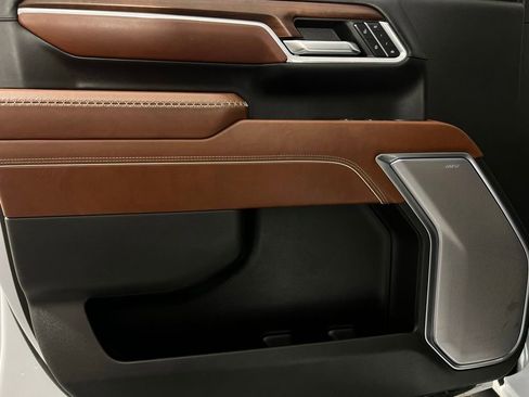 Used 2024 GMC Sierra 2500 Denali Ultimate image 26