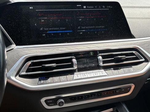 Used 2022 BMW X7 xDrive40i w/ M Sport Package AWD/4WD image 11