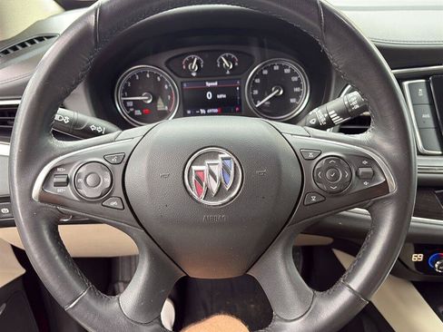 Used 2021 Buick Enclave Essence AWD/4WD image 14