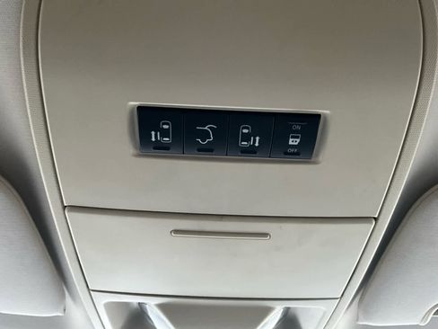 Used 2010 Dodge Grand Caravan SE w/ Popular Equipment Group image 18