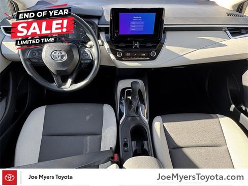 Used 2025 Toyota Corolla LE image 8