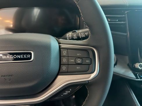 New 2026 Jeep Grand Wagoneer L Limited AWD/4WD image 17