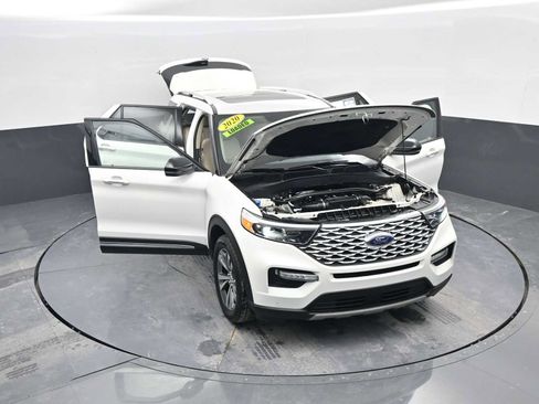 Used 2020 Ford Explorer Platinum w/ Premium Technology Package image 36
