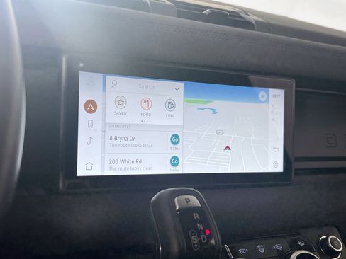 Used 2023 Land Rover Defender 110 X-Dynamic SE image 12