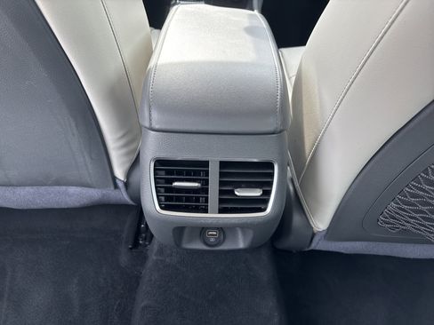 Used 2021 Hyundai Sonata Limited FWD image 18