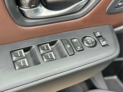 Used 2025 Honda Pilot Elite image 20