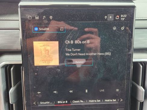 Used 2025 GMC Acadia Elevation image 16